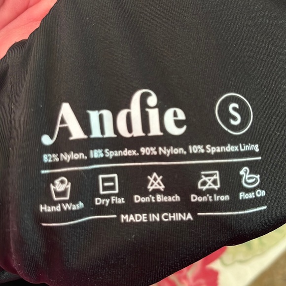 ANDIE Size Small Mallot Scoopneck Swim Black Stretch Classic Bathing $98 NEW - Picture 11 of 11